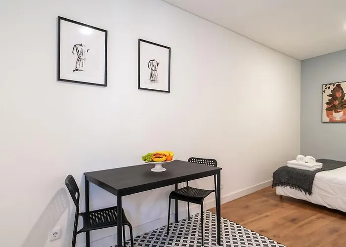 Oporto Seside Village - Casa Flores *