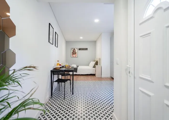 Oporto Seside Village - Casa Flores 아파트 *